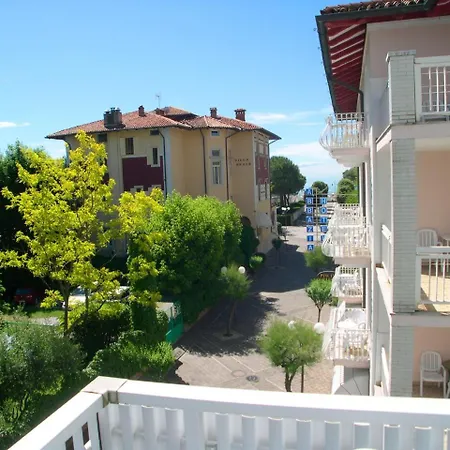 Saturnia Apartamento *